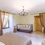 D'hotes Les Clauzels Bed & Breakfast 3*