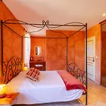 D'hotes Les Clauzels Bed & Breakfast