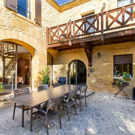 D'hotes Les Clauzels Bed & Breakfast 3*
